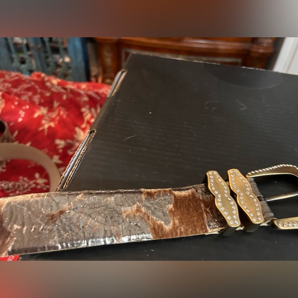 Fabulous Western Style belt from Italy.  Never worn, great condition. 8/10